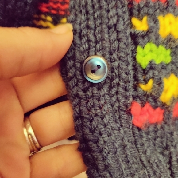 Handmade vintag knitted sweater youth 17.5" (35") chest 16.5" long button front - Picture 5 of 7